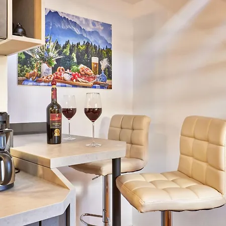 شقة In Mit Grossem Balkon By Interhome *